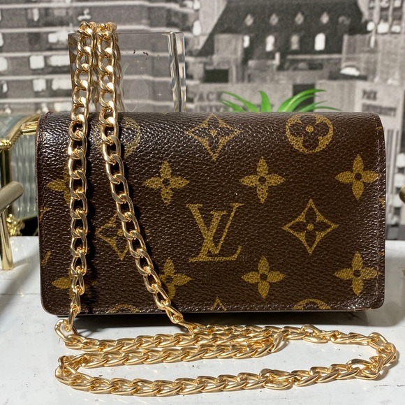 Louis Vuitton Handbags - Authentic Louis Vuitton Monogram Bifold Zippy Wallet